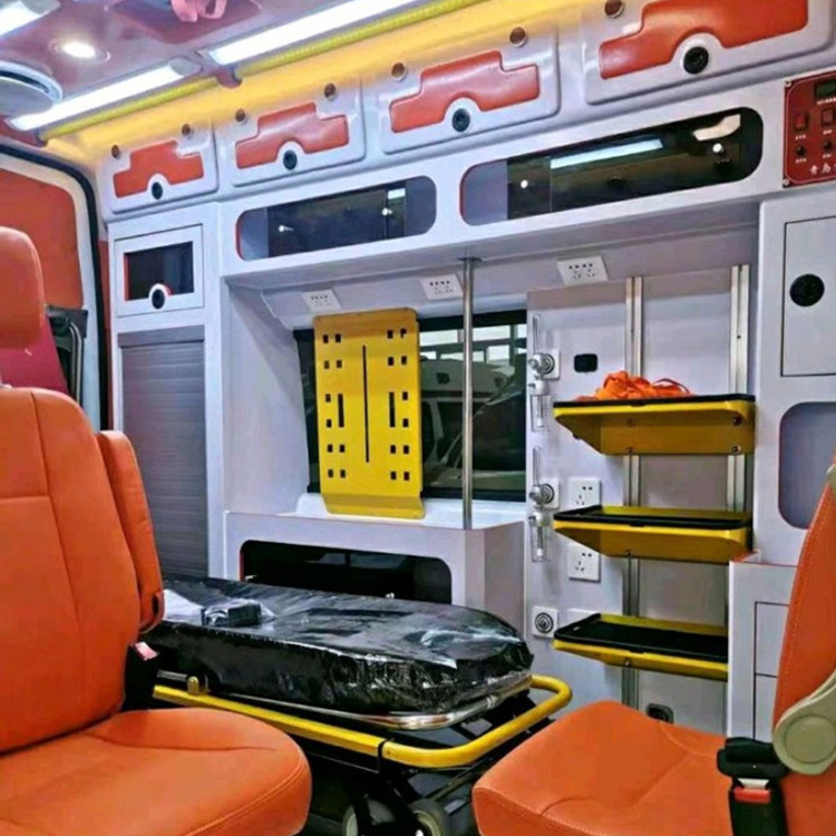 娄底长途救护车护送病人租赁价格